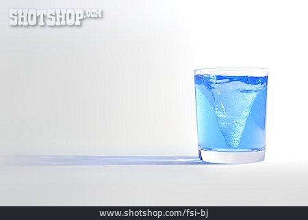 
                Wasser, Glas, Wasserglas, Sog                   