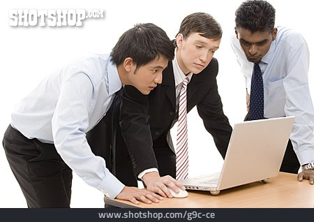 
                Business, Büro & Office, Teamarbeit, Laptop                   