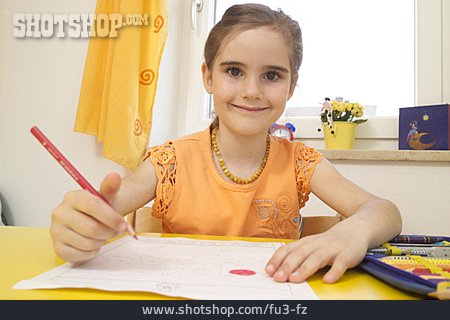 
                Mädchen, Lernen, Kinderzimmer, Hausaufgaben                   