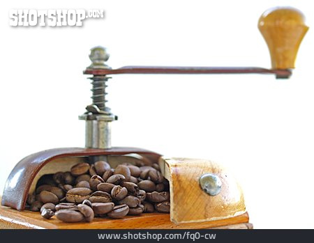 
                Kaffeebohnen, Kaffeemühle, Mahlen                   