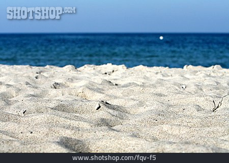 
                Strand, Sand                   