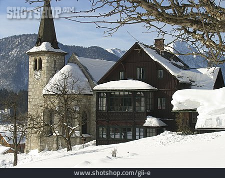
                Kirche, Holzhaus, Steiermark, Bad Aussee                   