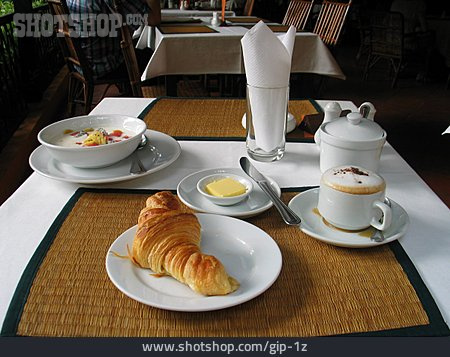
                Café, Croissant, Frühstück, Cappuccino                   