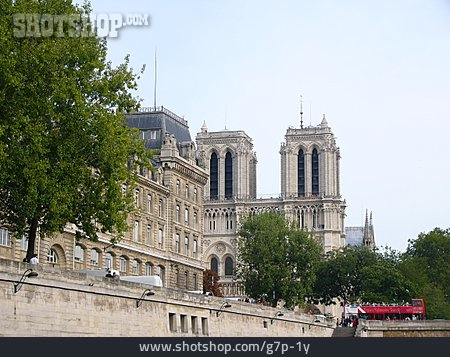 
                Historisches Bauwerk, Paris, Nôtre Dame                   