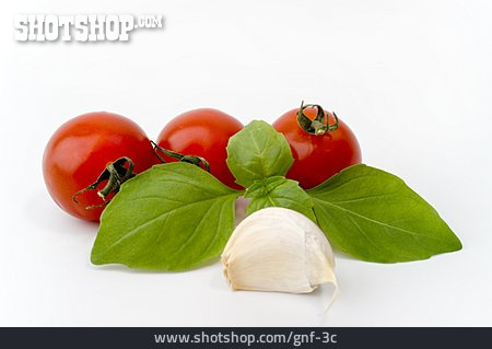 
                Knoblauch, Tomate, Basilkum                   