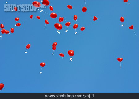 
                Himmel, Herz, Luftballons                   