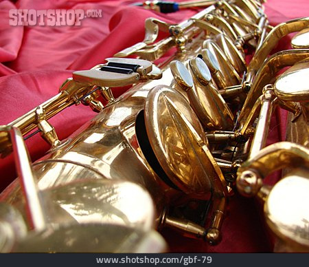 
                Saxophon                   