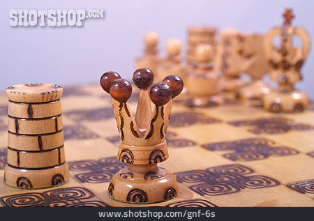 
                Holz, Handarbeit, Schachfiguren                   