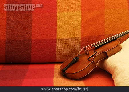 
                Geige, Musikinstrument                   