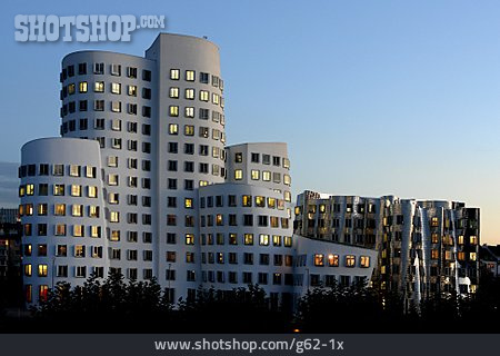 
                Düsseldorf, Gehryhäuser                   