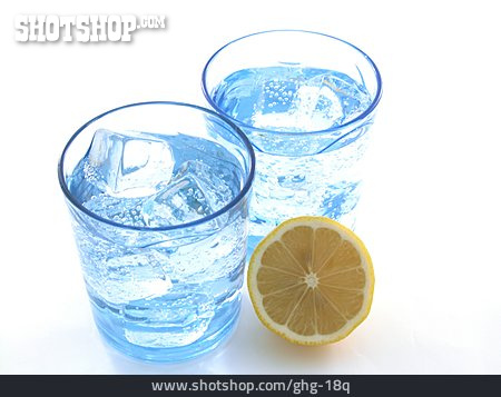 
                Glas, Mineralwasser                   