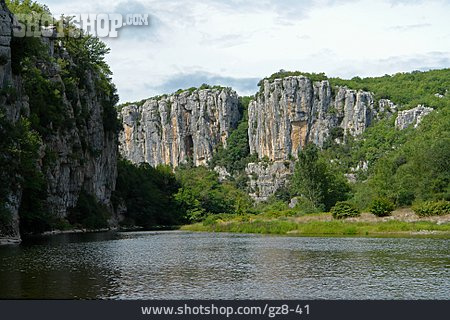 
                Gebirgssee, Frankreich                   