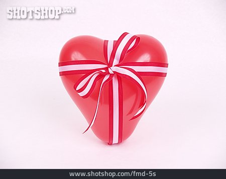 
                Herz, Geschenk, Luftballon                   