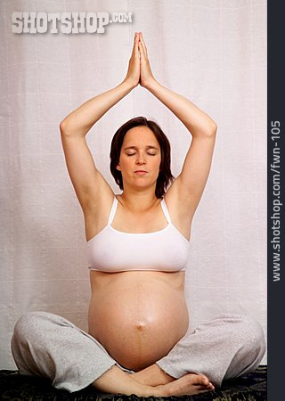 
                Yoga, Schwangerschaft, Schneidersitz                   