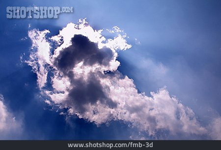 
                Sonnenlicht, Wolkengebilde                   
