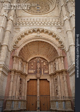
                Portal, Kathedrale La Seu                   