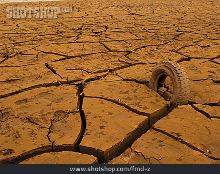 
                Trockenheit, Wassermangel, Hungersnot                   