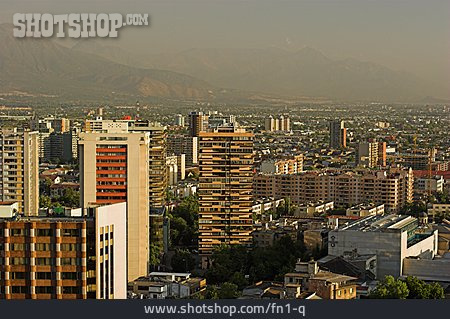 
                Großstadt, Santiago                   