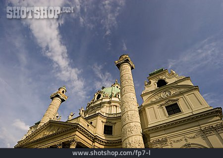 
                Karlskirche, Wien, Triumphsäulen                   