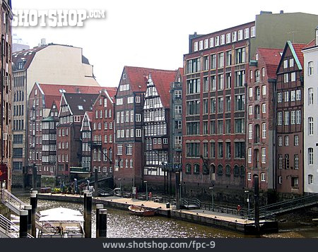 
                Altstadt, Hamburg, Binnenhafen                   