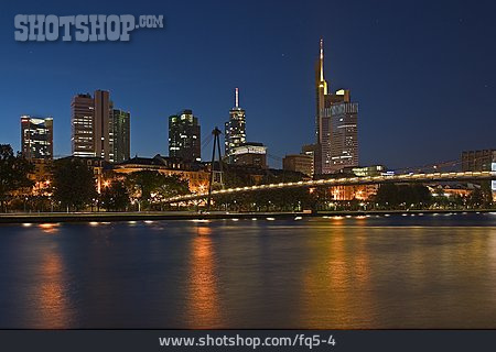 
                Nacht, Skyline, Frankfurt                   