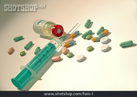 
                Tabletten, Spritze                   
