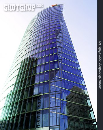 
                Bürogebäude, Moderne Baukunst, Glasfassade                   