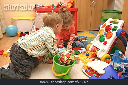 
                Kleinkind, Kind, Spielen & Hobby, Spielzeug, Kinderzimmer                   