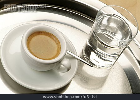 
                Espresso, Wasserglas, Tablett                   