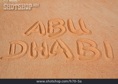
                Sand, Schrift, Abu Dhabi                   