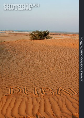 
                Sand, Schrift, Dubai                   