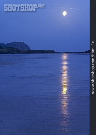 
                Strand, Mond, Watt, Bretagne                   