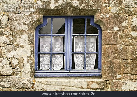 
                Fenster, Bretagne                   