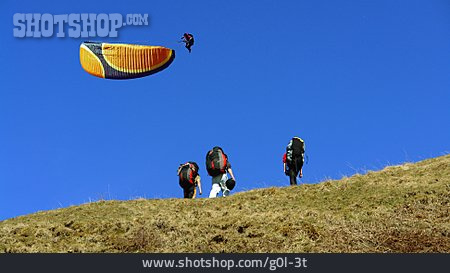
                Paraglider, Gleitschirm, Alpin, Luftsport                   