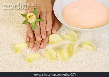 
                Hand, Hautpflege, Maniküre                   