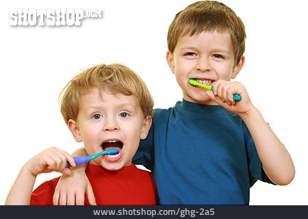 
                Junge, Zähne Putzen, Bruder                   