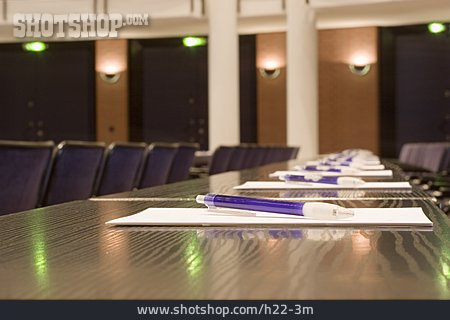 
                Tisch, Konferenzraum, Auditorium                   