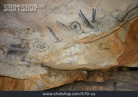 
                Felswand, Felszeichnung, Höhlenmalerei                   