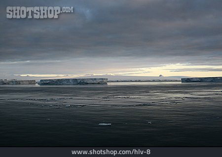 
                Antarktis, Eisscholle, Tafeleisberg                   