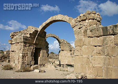 
                Ruine, Abtei, Zypern                   