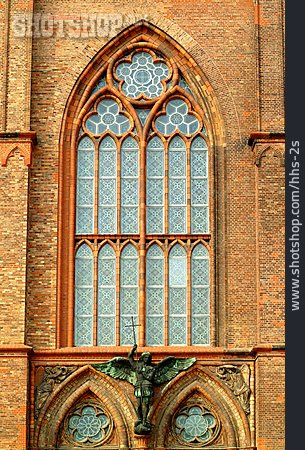 
                Kirchenfenster, Spitzbogen                   