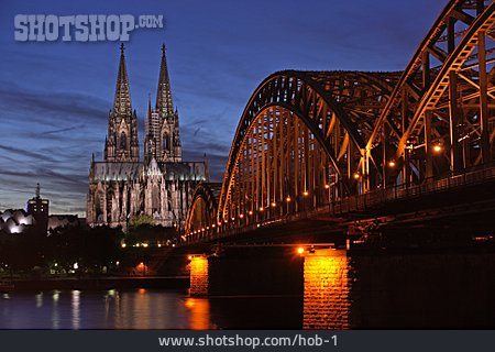 
                Köln, Kölner Dom, Rhein, Hohenzollernbrücke, Rheinbrücke                   