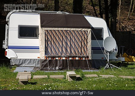 
                Wohnwagen, Campingplatz                   