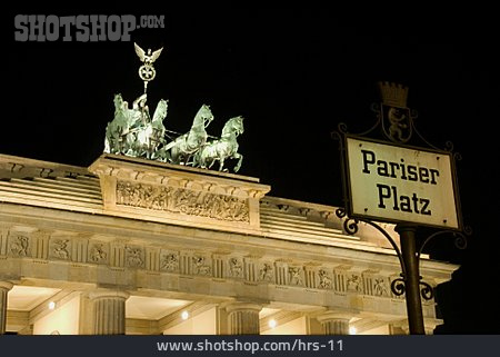 
                Berlin, Brandenburger Tor, Pariser Platz                   