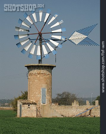 
                Windenergie, Windrad, Mallorca                   