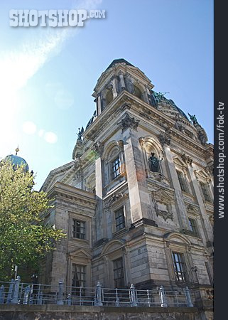 
                Berliner Dom                   