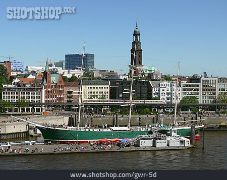 
                Hamburg, Segelschiff, St. Michaelis                   