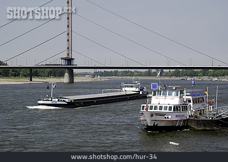 
                Schifffahrt, Düsseldorf, Rhein                   