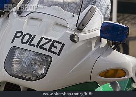 
                Motorrad, Polizei                   