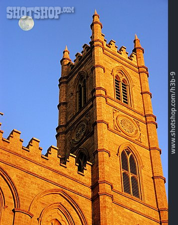 
                Vollmond, Montreal, St. Andrew And St. Paul Kathedrale                   
